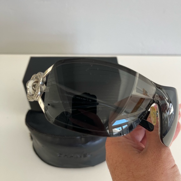 Auth VTG CHANEL Sunglasses 4164-B - Picture 11 of 16